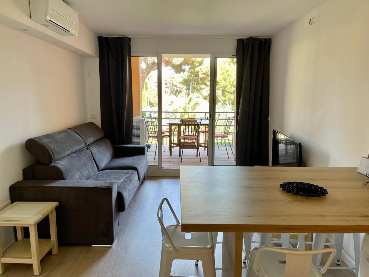 Badine Beach 5P Plage Piscine Balneo Clim Jardin Exotique Hyères Zewnętrze zdjęcie